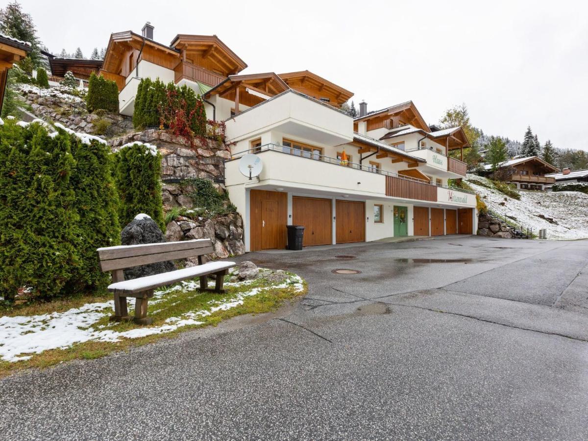 Chalet Apartment In Saalbach Hinterglemm Bagian luar foto