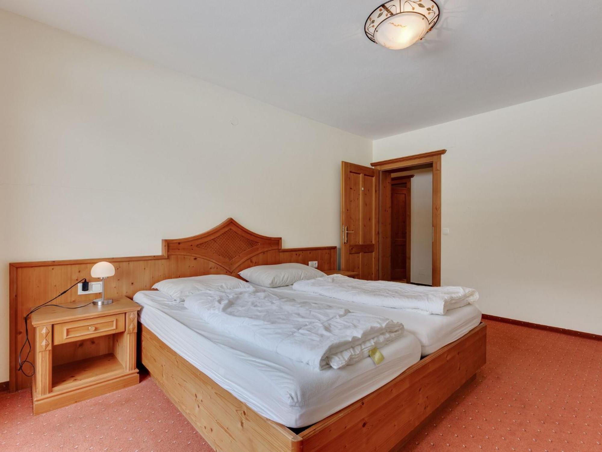 Chalet Apartment In Saalbach Hinterglemm Bagian luar foto